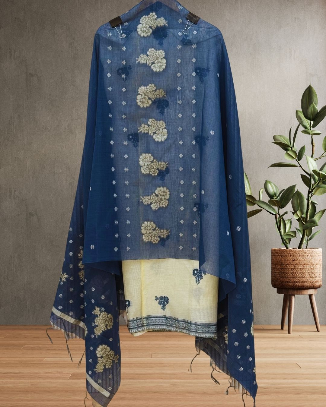 ira party 042 front3 ira party 042 front3