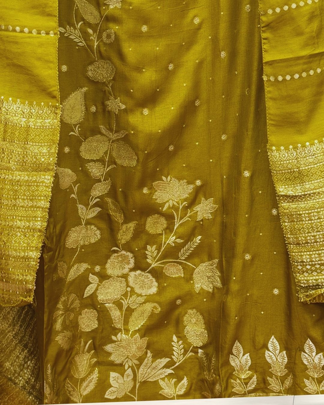 ira party 047 front3 ira party 047 front3