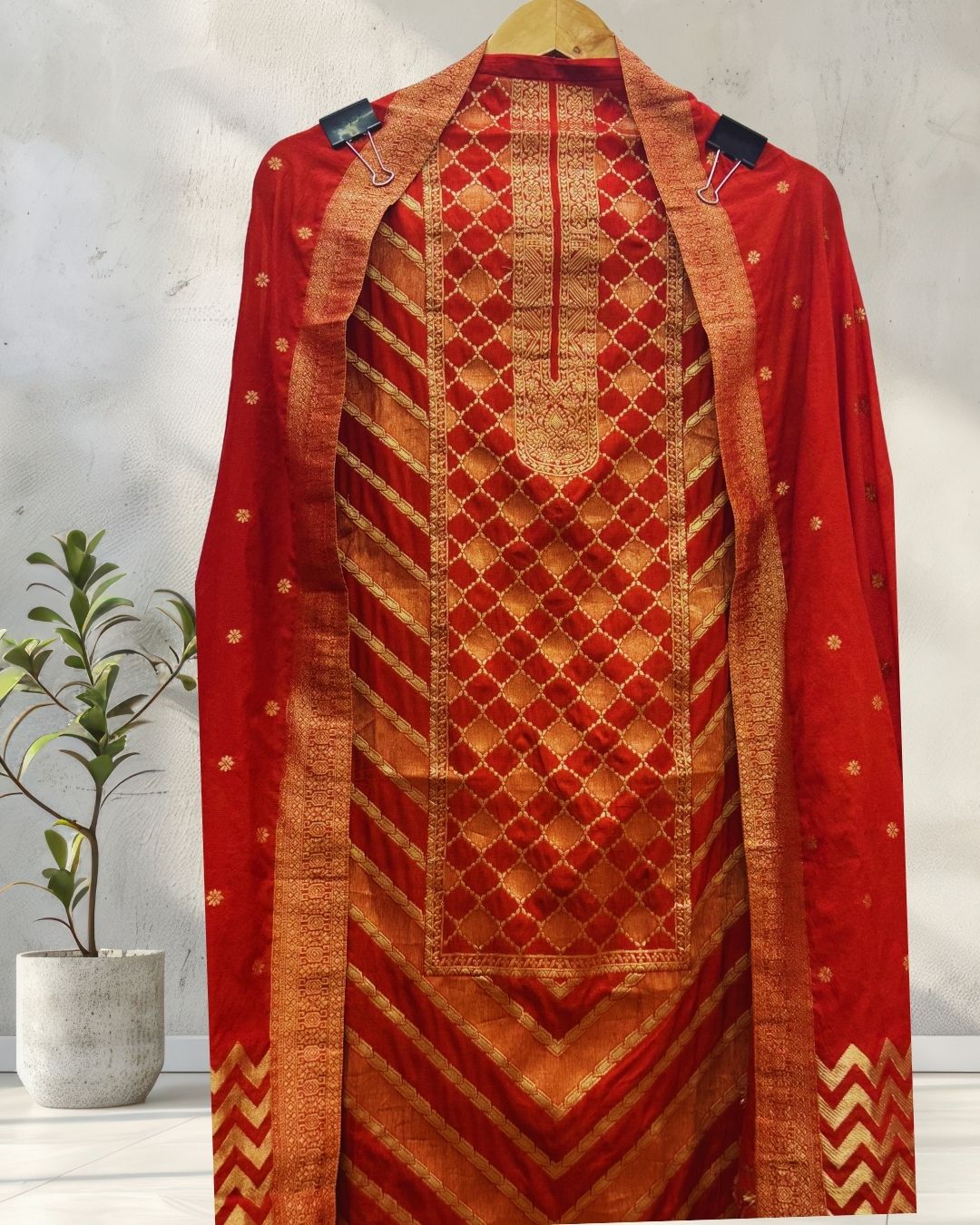 ira party 056 front2 ira party 056 front2