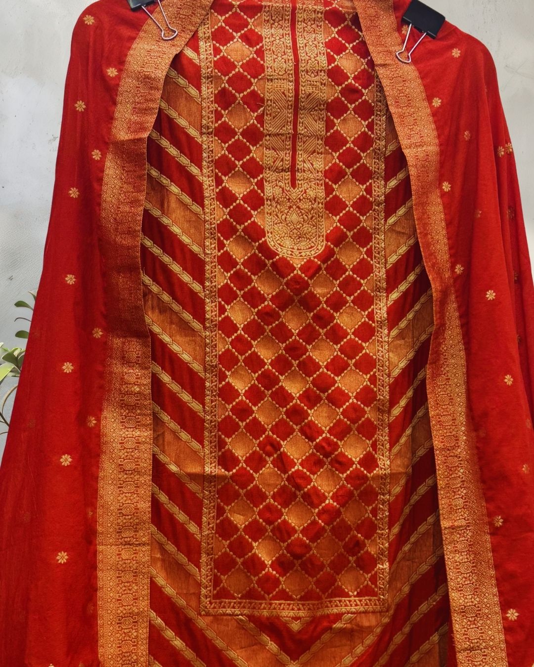 ira party 056 front4 ira party 056 front4