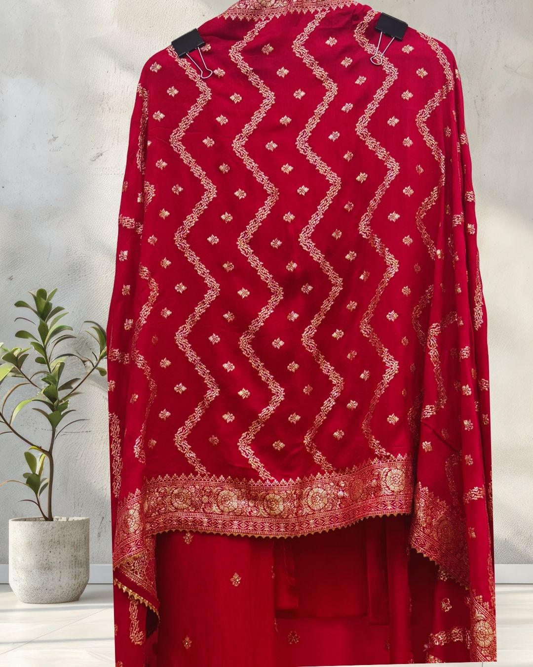 ira party 057 front3 ira party 057 front3