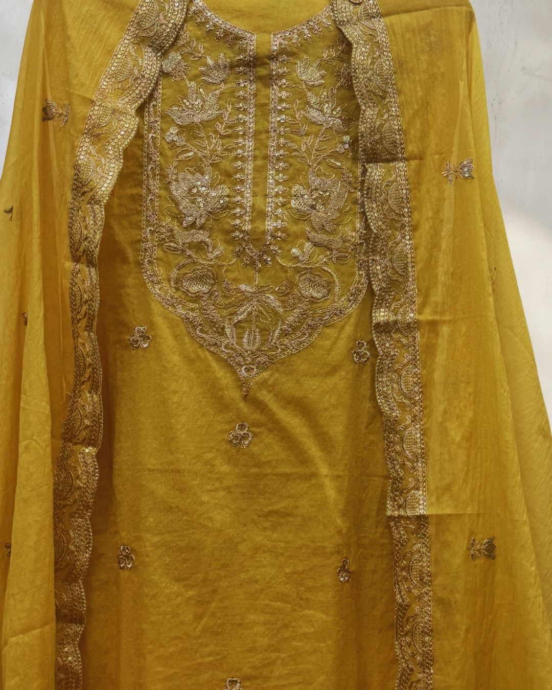 ira silk 018 front4 ira silk 018 front4